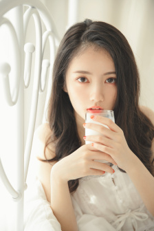 亲嘴高甜吻戏
